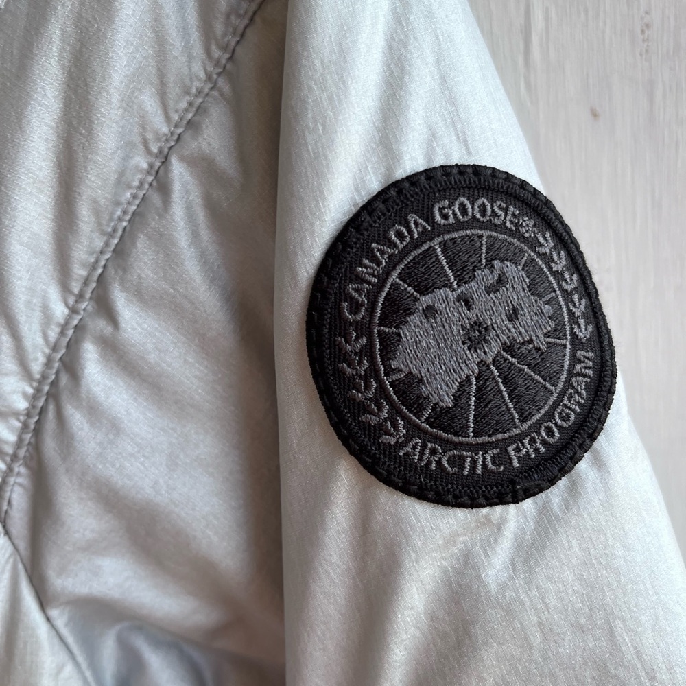 CANADA GOOSE  Mackay Reversible Down Jacket- Silverbirch Sephia - Picture 6 of 15